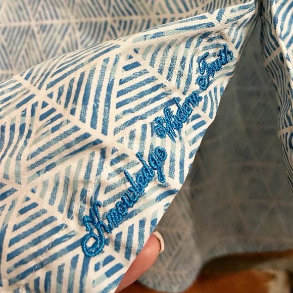 Robert Graham Geometric Patterned Classic Fit Size XL - Picture 3 of 11